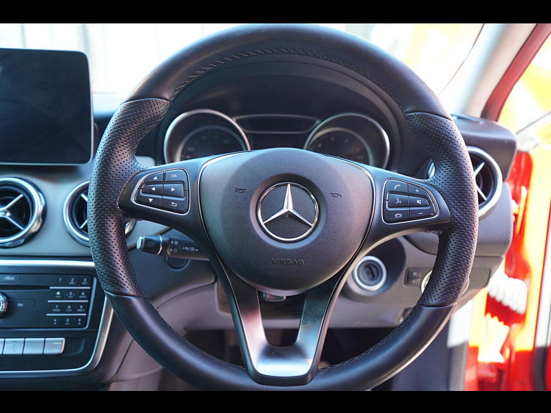 Mercedes-Benz GLA 1.6 GLA180 Urban Edition SUV 5dr Petrol Manual Euro 6 (s/s) (122 ps)
