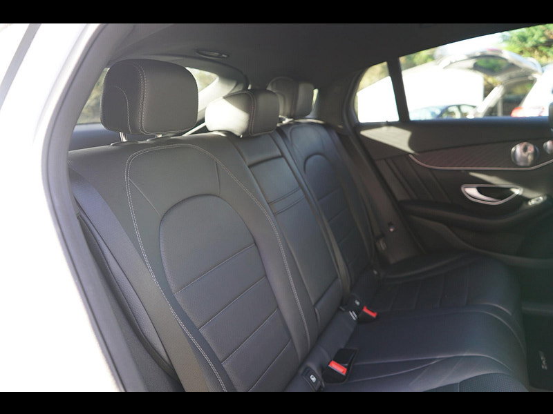 Mercedes-Benz GLC 3.0 GLC350d V6 AMG Line (Premium Plus) Coupe 5dr Diesel G-Tronic 4MATIC Euro 6 (s/s) (258 ps)