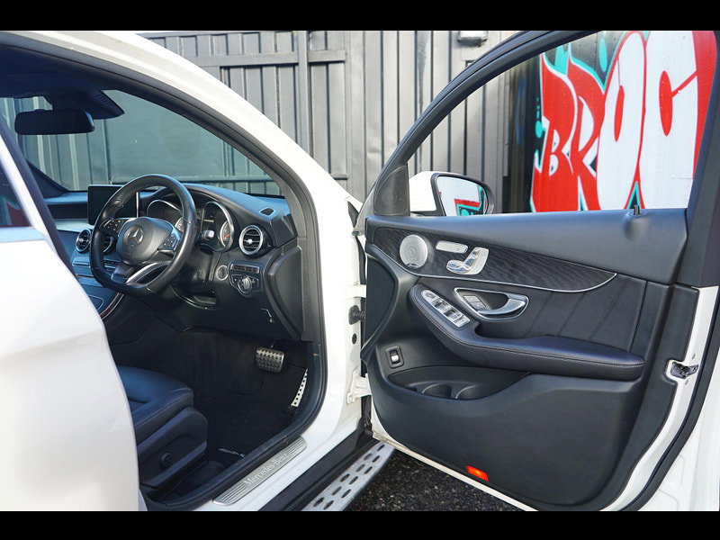 Mercedes-Benz GLC 3.0 GLC350d V6 AMG Line (Premium Plus) Coupe 5dr Diesel G-Tronic 4MATIC Euro 6 (s/s) (258 ps)