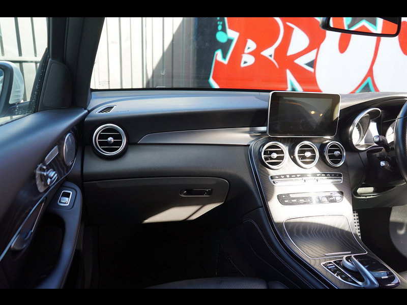 Mercedes-Benz GLC 3.0 GLC350d V6 AMG Line (Premium Plus) Coupe 5dr Diesel G-Tronic 4MATIC Euro 6 (s/s) (258 ps)