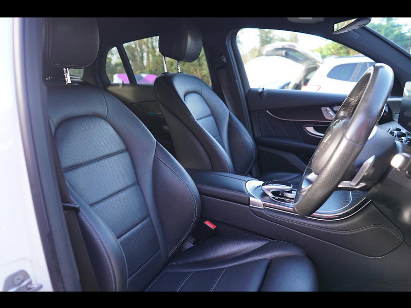 Mercedes-Benz GLC 3.0 GLC350d V6 AMG Line (Premium Plus) Coupe 5dr Diesel G-Tronic 4MATIC Euro 6 (s/s) (258 ps)