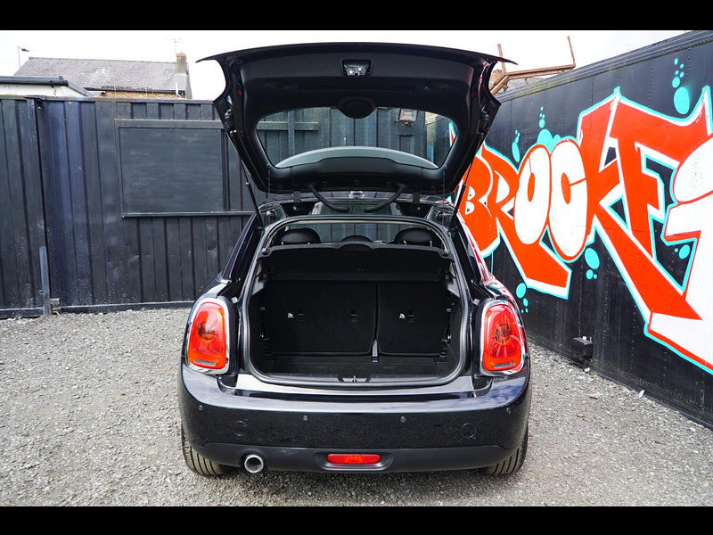 MINI Hatch 1.5 Cooper D Hatchback 5dr Diesel Manual Euro 6 (s/s) (116 ps)