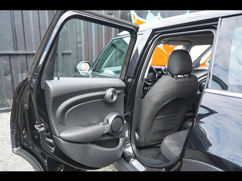 MINI Hatch 1.5 Cooper D Hatchback 5dr Diesel Manual Euro 6 (s/s) (116 ps)