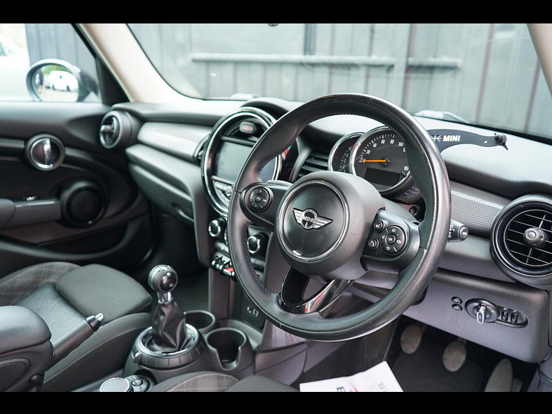 MINI Hatch 1.5 Cooper D Hatchback 5dr Diesel Manual Euro 6 (s/s) (116 ps)