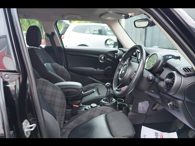 MINI Hatch 1.5 Cooper D Hatchback 5dr Diesel Manual Euro 6 (s/s) (116 ps)