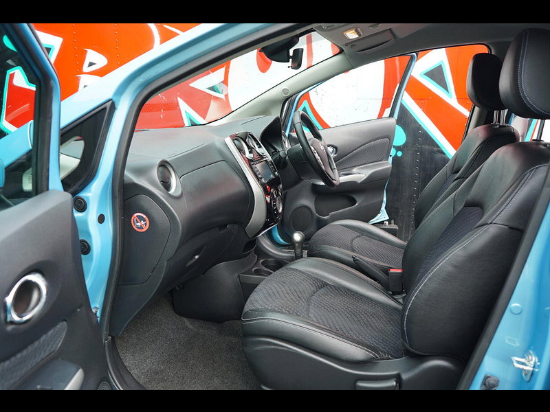 Nissan Note 1.2 DIG-S Tekna Hatchback 5dr Petrol CVT Euro 5 (s/s) (98 ps)
