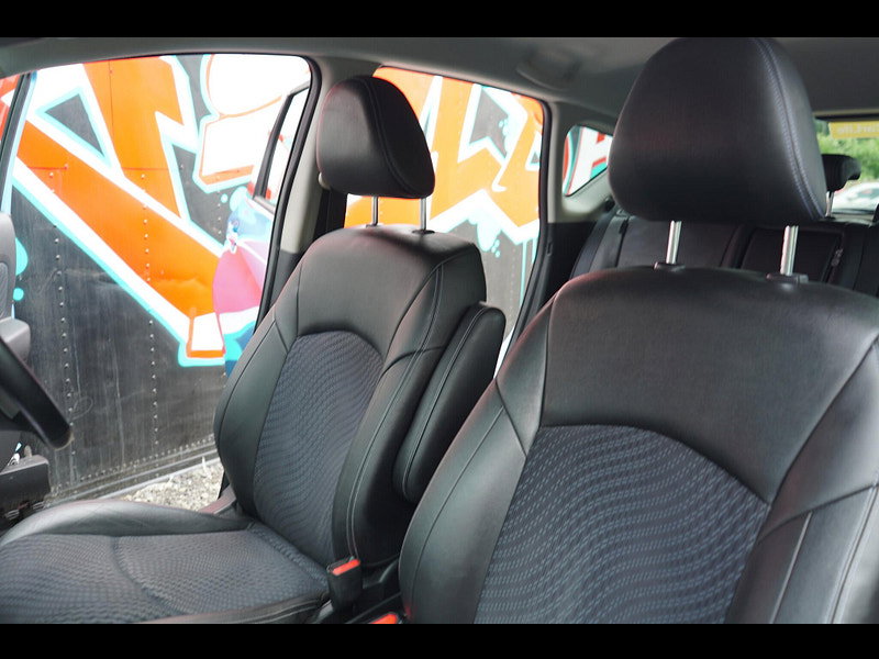 Nissan Note 1.2 DIG-S Tekna Hatchback 5dr Petrol CVT Euro 5 (s/s) (98 ps)