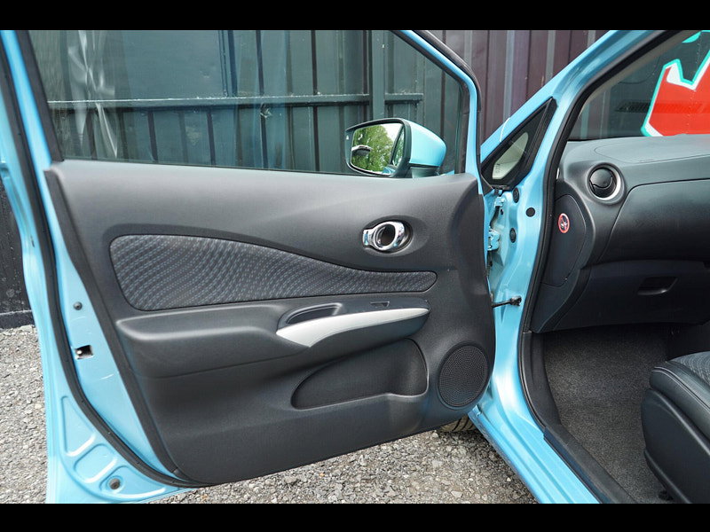 Nissan Note 1.2 DIG-S Tekna Hatchback 5dr Petrol CVT Euro 5 (s/s) (98 ps)