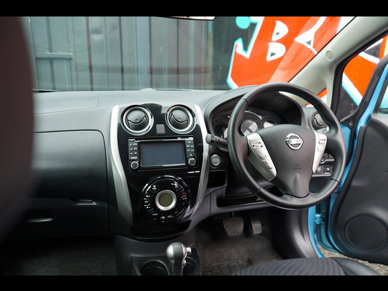 Nissan Note 1.2 DIG-S Tekna Hatchback 5dr Petrol CVT Euro 5 (s/s) (98 ps)