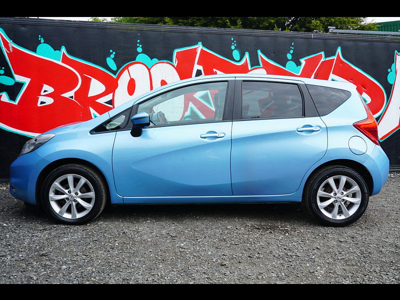 Nissan Note 1.2 DIG-S Tekna Hatchback 5dr Petrol CVT Euro 5 (s/s) (98 ps)