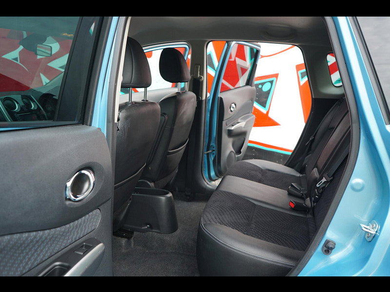 Nissan Note 1.2 DIG-S Tekna Hatchback 5dr Petrol CVT Euro 5 (s/s) (98 ps)