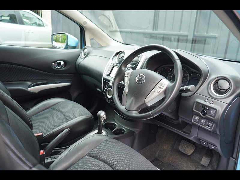 Nissan Note 1.2 DIG-S Tekna Hatchback 5dr Petrol CVT Euro 5 (s/s) (98 ps)