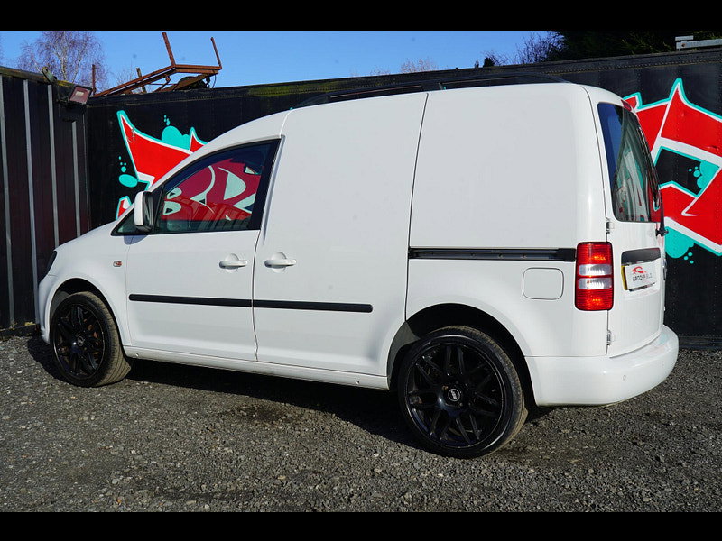 Volkswagen Caddy 1.6 TDI BlueMotion Tech C20 Trendline Panel Van 4dr Diesel Manual L1 H1 (134 g/km, 101 bhp)
