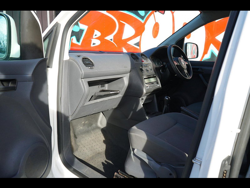 Volkswagen Caddy 1.6 TDI BlueMotion Tech C20 Trendline Panel Van 4dr Diesel Manual L1 H1 (134 g/km, 101 bhp)
