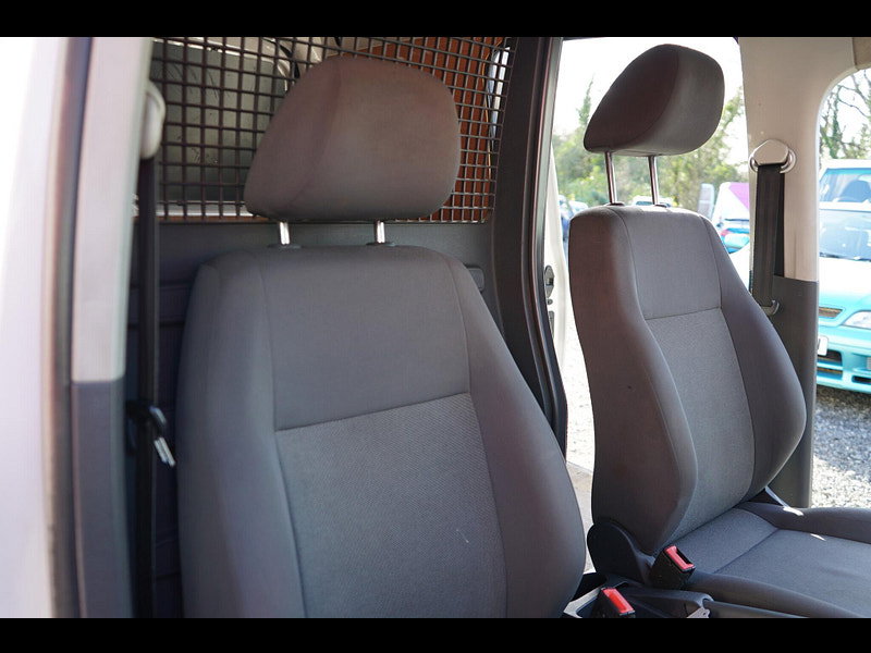 Volkswagen Caddy 1.6 TDI BlueMotion Tech C20 Trendline Panel Van 4dr Diesel Manual L1 H1 (134 g/km, 101 bhp)