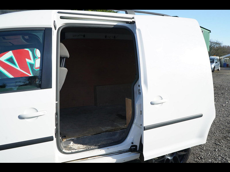 Volkswagen Caddy 1.6 TDI BlueMotion Tech C20 Trendline Panel Van 4dr Diesel Manual L1 H1 (134 g/km, 101 bhp)