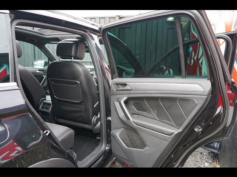 Volkswagen Tiguan 2.0 TSI R-Line SUV 5dr Petrol DSG 4Motion Euro 6 (s/s) (180 ps)