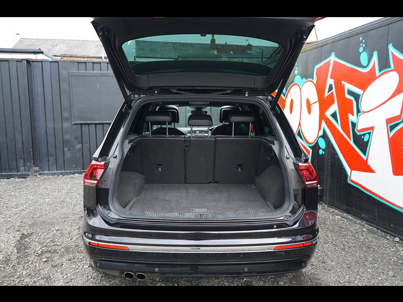Volkswagen Tiguan 2.0 TSI R-Line SUV 5dr Petrol DSG 4Motion Euro 6 (s/s) (180 ps)