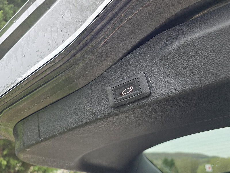 Ford Galaxy 2.5h Duratec Titanium MPV 5dr Petrol Hybrid CVT Euro 6 (s/s) (190 ps)
