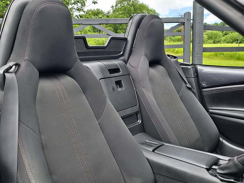 Mazda MX-5 1.5 SKYACTIV-G SE-L Nav Convertible 2dr Petrol Manual Euro 6 (131 ps)