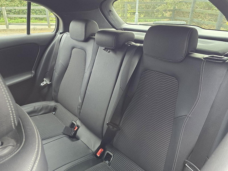 Mercedes-Benz A Class 1.3 A180 Sport (Executive) Hatchback 5dr Petrol 7G-DCT Euro 6 (s/s) (136 ps)