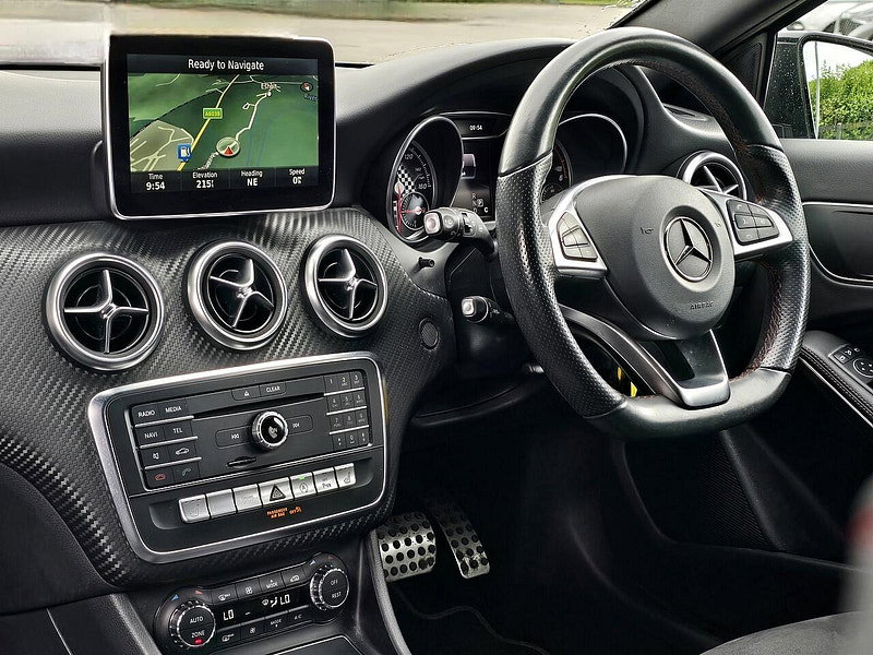 Mercedes-Benz A Class 2.1 A200d AMG Line (Premium) Hatchback 5dr Diesel 7G-DCT Euro 6 (s/s) (136 ps)