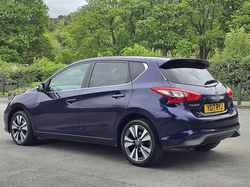 Nissan Pulsar 1.2 DIG-T N-Connecta Hatchback 5dr Petrol XTRON Euro 6 (s/s) (115 ps)