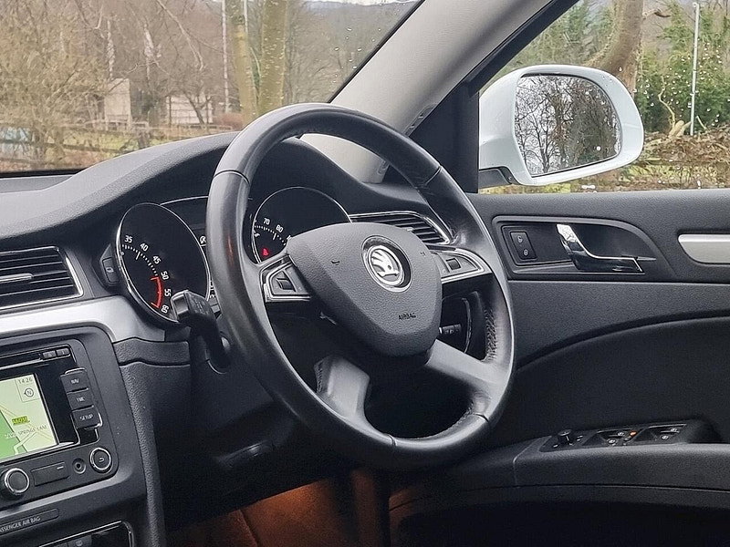Skoda Superb TDI Tour de France Estate 2.0 Manual Diesel 4x4