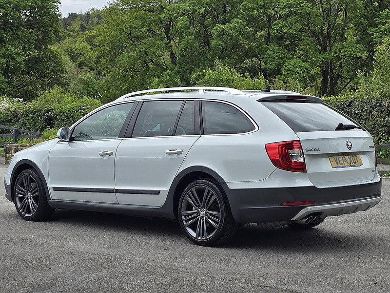 Skoda Superb TDI Tour de France Estate 2.0 Manual Diesel 4x4