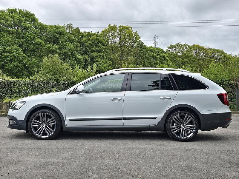 Skoda Superb TDI Tour de France Estate 2.0 Manual Diesel 4x4