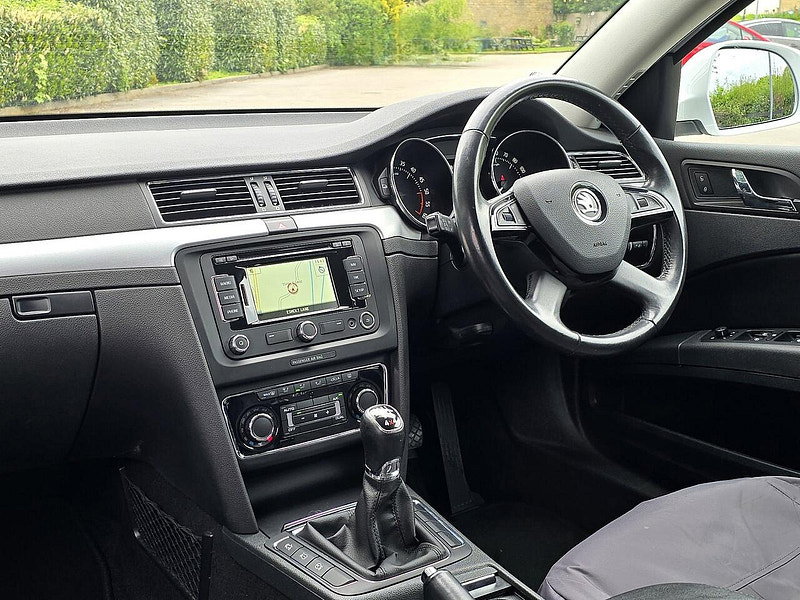 Skoda Superb TDI Tour de France Estate 2.0 Manual Diesel 4x4