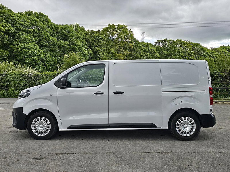 Toyota PROACE 1.5D Active Medium Panel Van 6dr Diesel Manual MWB Euro 6 (100 bhp)