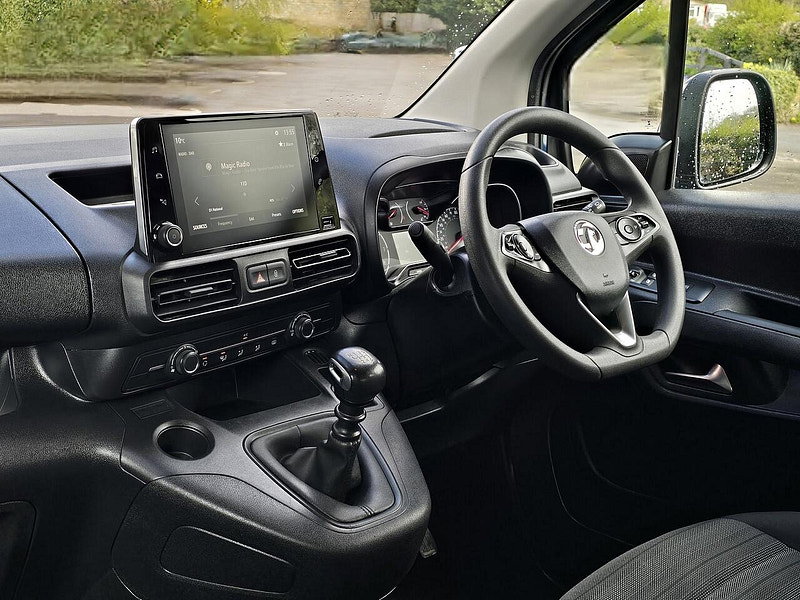 Vauxhall Combo Life 1.2 Turbo Energy XL MPV 5dr Petrol Manual Euro 6 (s/s) (7 Seat) (110 ps)