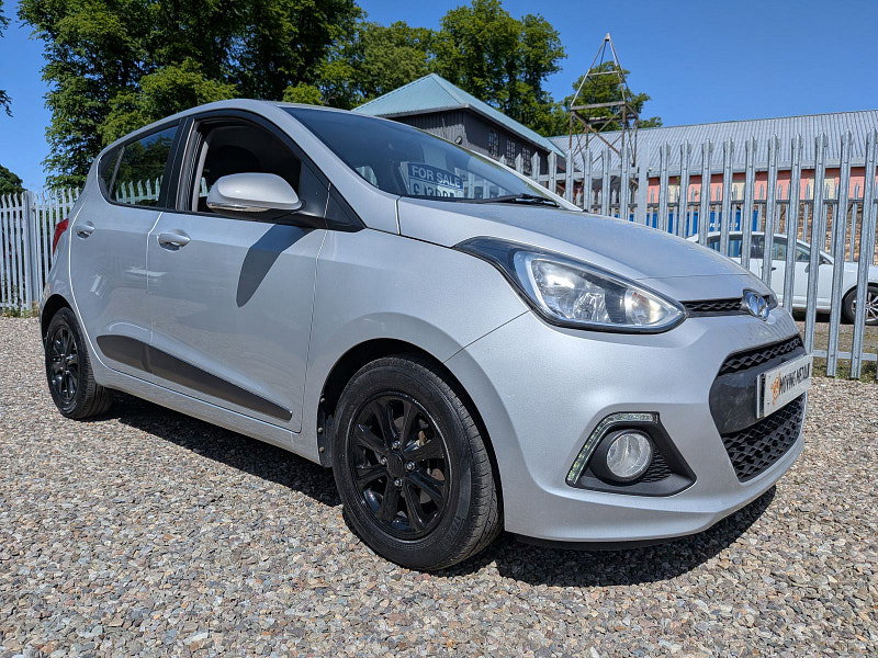 Hyundai I10 1.0 Premium Hatchback 5dr Petrol Manual Euro 5 (66 ps)