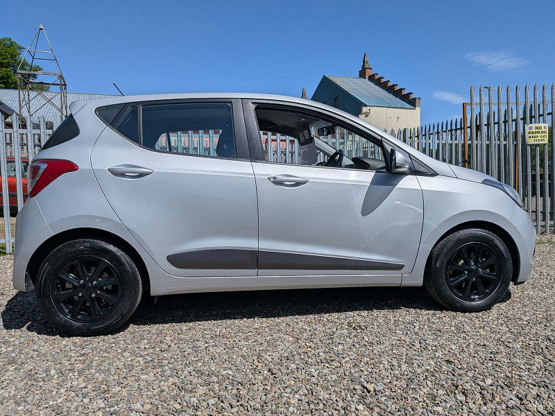 Hyundai I10 1.0 Premium Hatchback 5dr Petrol Manual Euro 5 (66 ps)