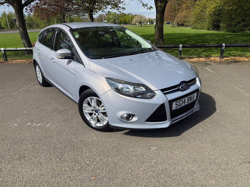 Ford Focus 1.0T EcoBoost Titanium Navigator Euro 5 (s/s) 5dr