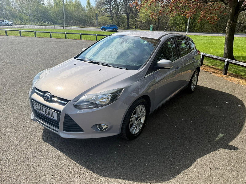 Ford Focus 1.0T EcoBoost Titanium Navigator Euro 5 (s/s) 5dr