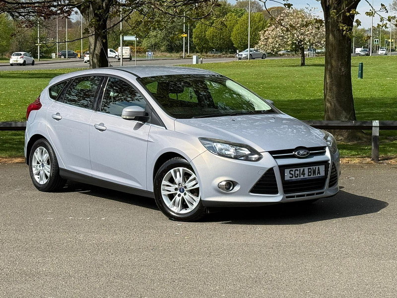 Ford Focus 1.0T EcoBoost Titanium Navigator Euro 5 (s/s) 5dr