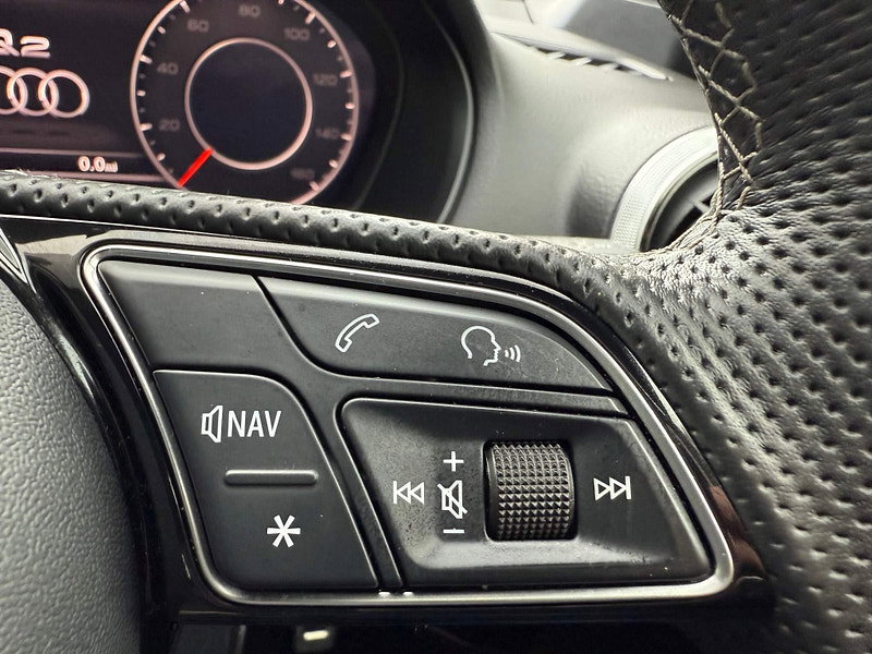 Audi Q2 automatic TFSI S LINE