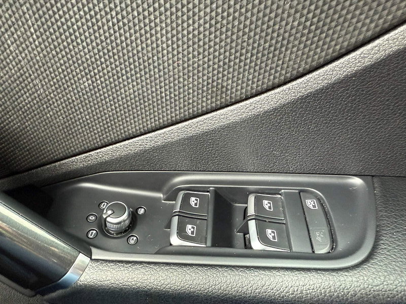 Audi Q2 automatic TFSI S LINE