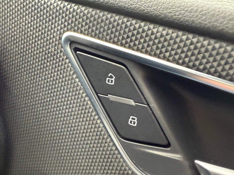 Audi Q2 automatic TFSI S LINE
