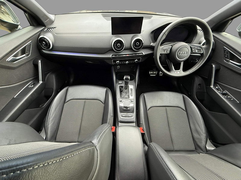 Audi Q2 automatic TFSI S LINE
