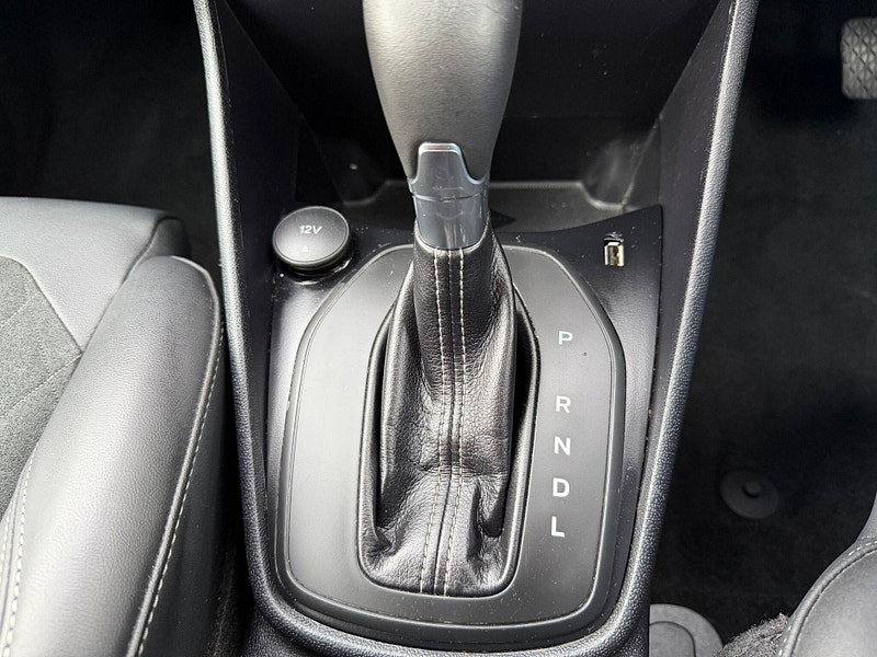 Ford Fiesta TITANIUM X MHEV