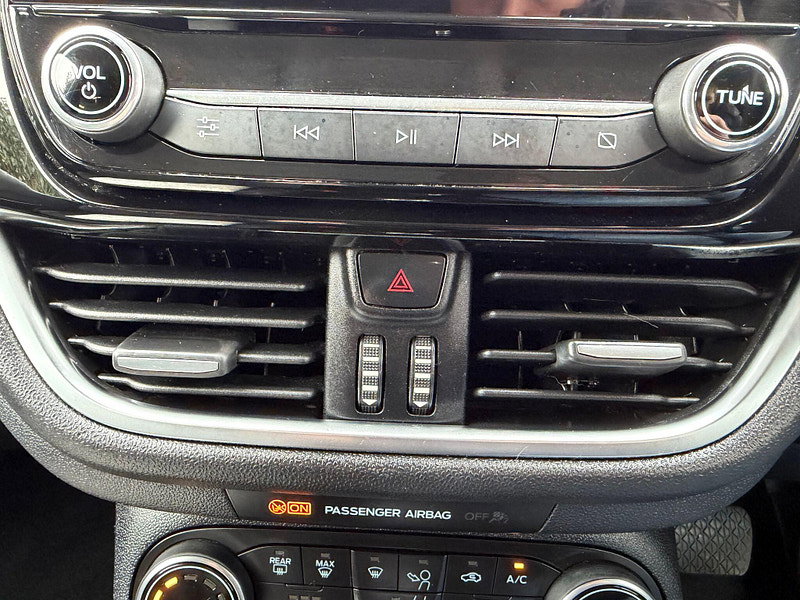 Ford Fiesta TITANIUM X MHEV