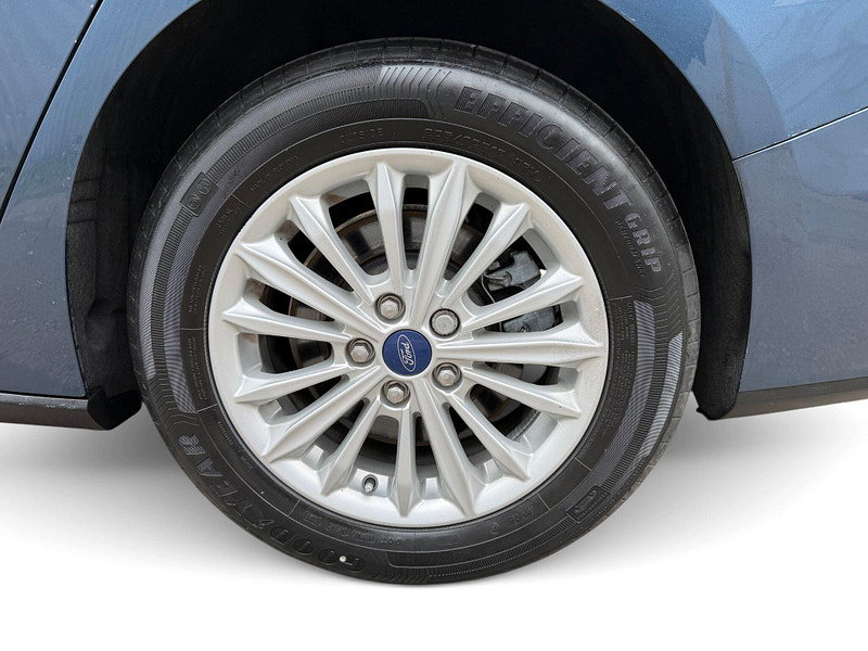 Ford Focus TITANIUM EDITION MHEV