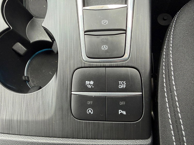 Ford Focus TITANIUM EDITION MHEV