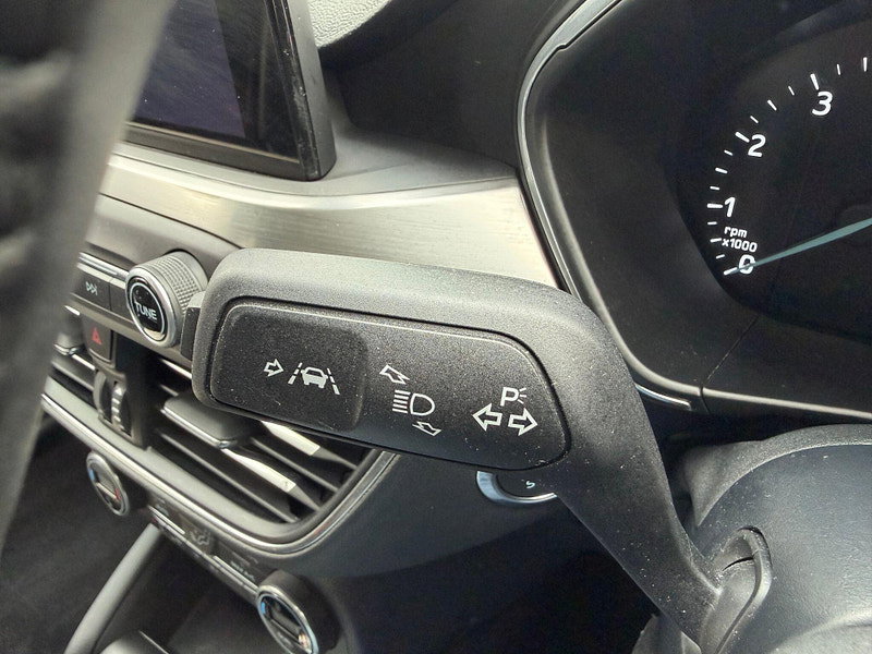 Ford Focus TITANIUM EDITION MHEV