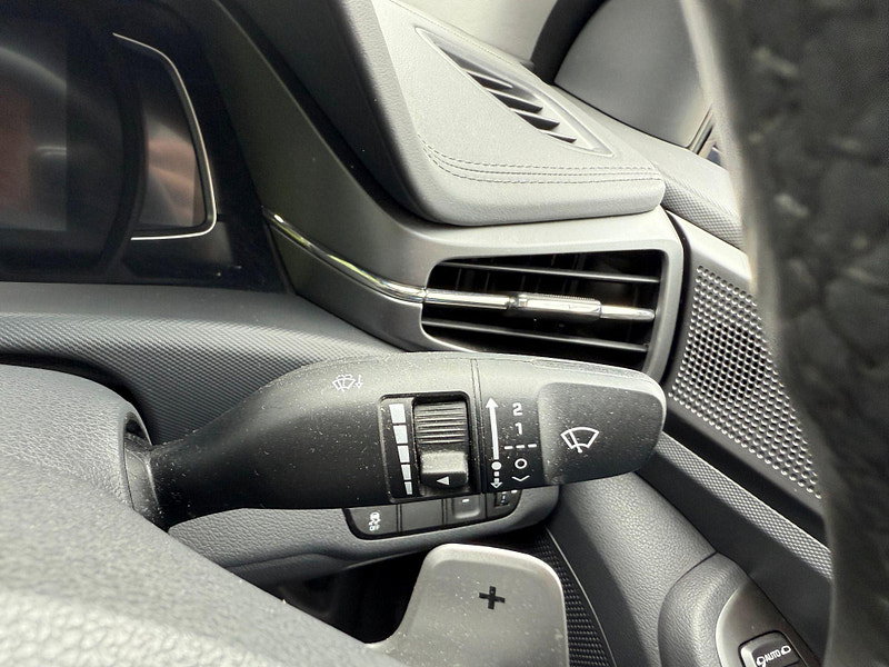 Hyundai IONIQ PREMIUM