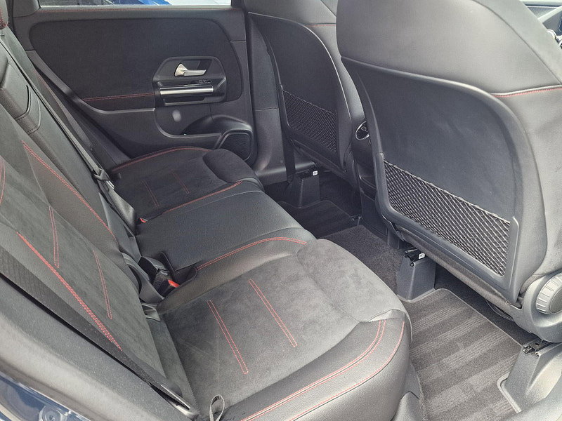 Mercedes-Benz B-Class B 200 D AMG LINE EXECUTIVE