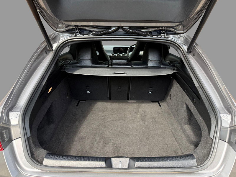 Mercedes Cla CLA 180 AMG LINE PREMIUM PLUS